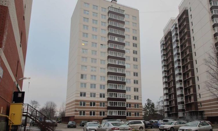 Дом у метро Девяткино
