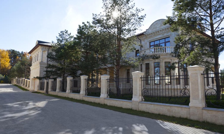 Архангельское